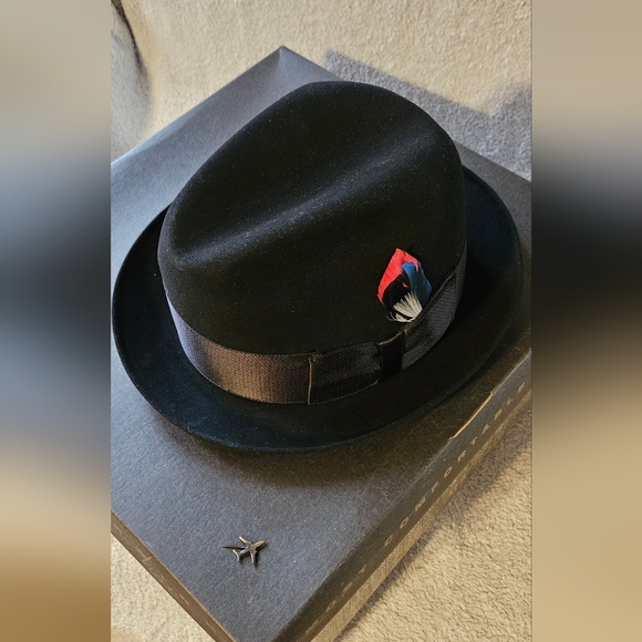 Resistol Fedora 990 with Kitten Finish - Picture 4 of 10